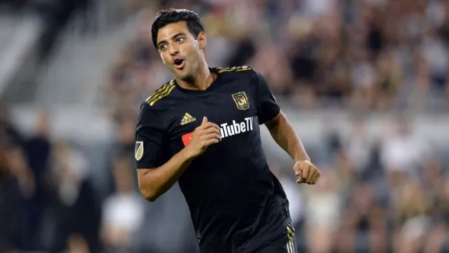 Carlos Vela en partido con LAFC 