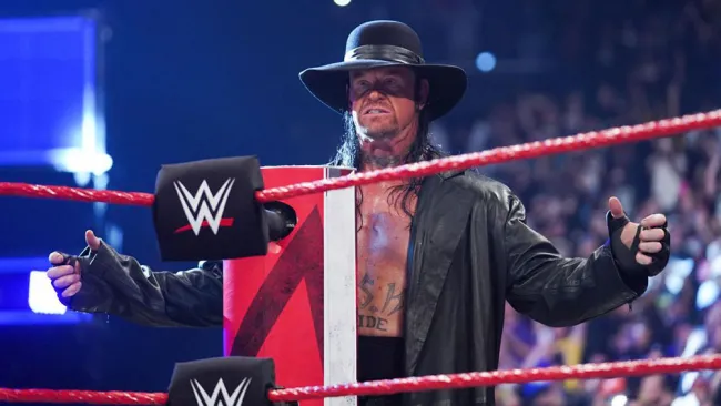 The Undertaker regresa a RAW