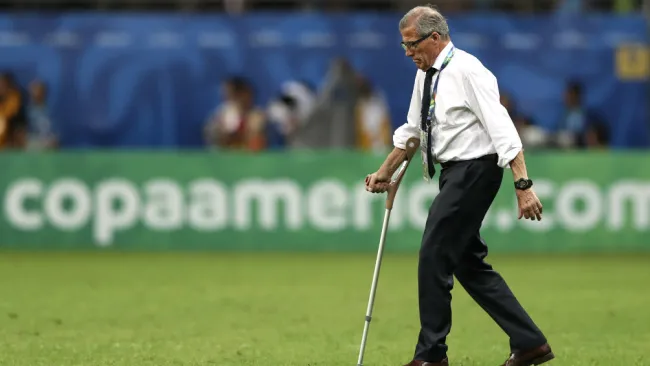 Óscar Tabárez en lamento tras caer ante Perú 