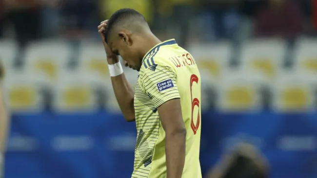 Tesillo se lamenta tras fallar penalti