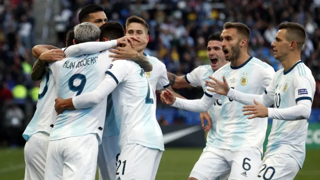 Argentina celebra una anotación frente a Chile 