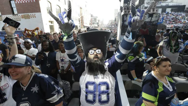 Aficionado de los Dallas Cowboys eufórico por su equipo