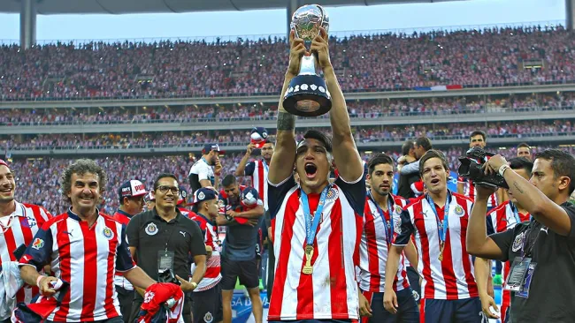 Alan Pulido ya fue campeón con Chivas