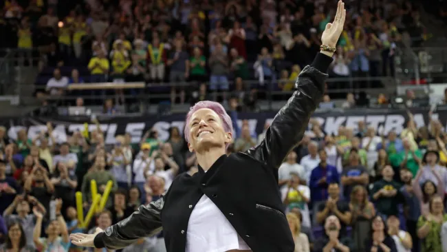 Megan Rapinoe asistió a un encuentro de la WNBA