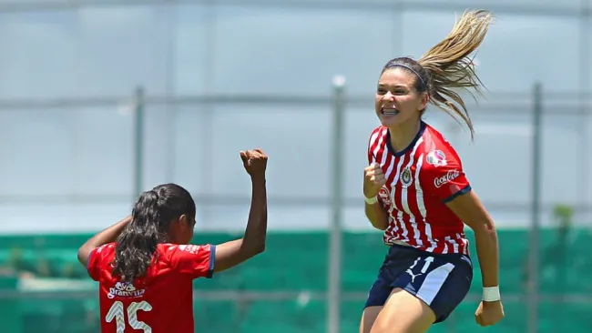 Norma Palafox, en festejo de gol