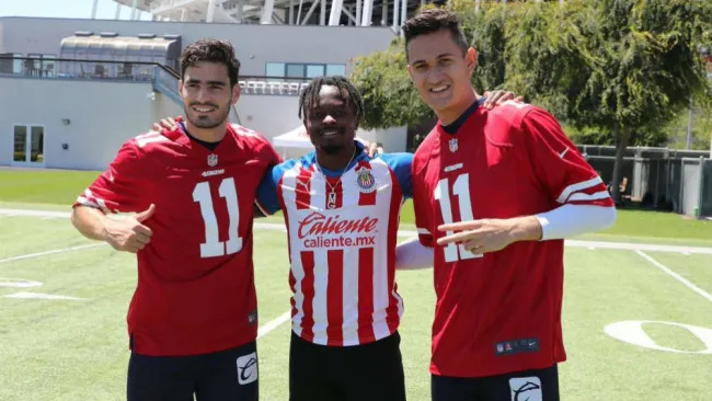 Briseño, Goodwin y Gudiño posan para la fotografía