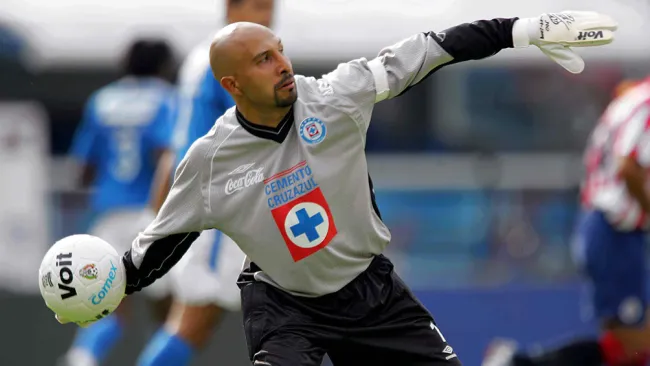 El Conejo Pérez, en su etapa como arquero de Cruz Azul