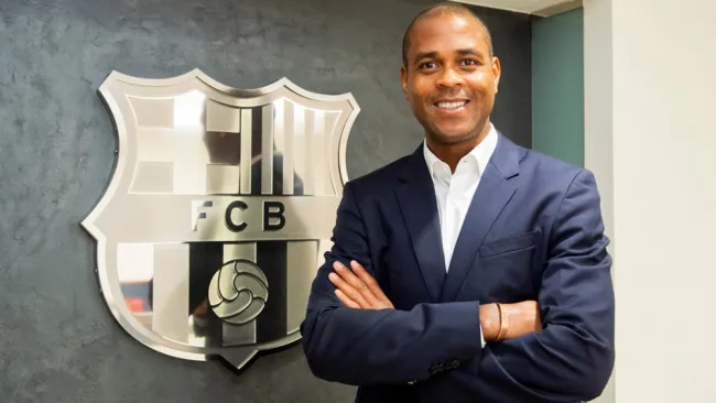 Patrick Kluivert, en las instalaciones del Barcelona 