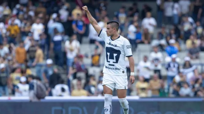 Pablo Barrera tras el partido de Pumas