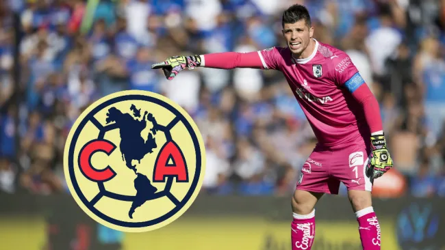 Tiago Volpi durante un partido con Querétaro 