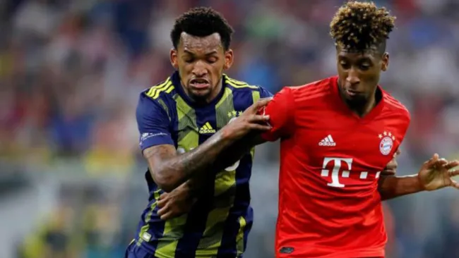 David Alaba y Victor Moses, durante el partido en Alemania