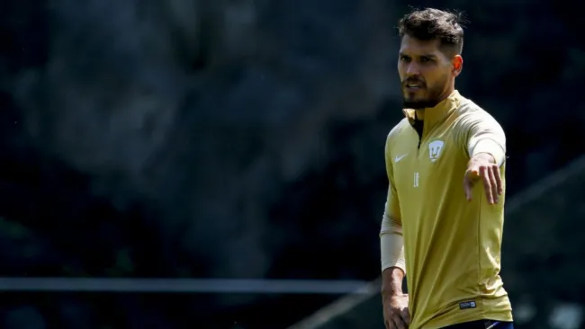 Freire, en un entrenamiento de Pumas