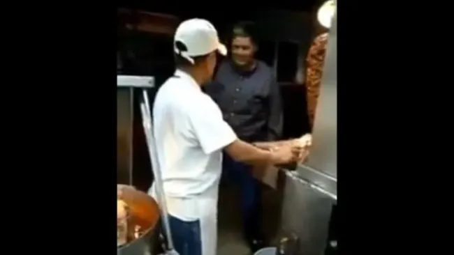 Hombre agrede a taquero