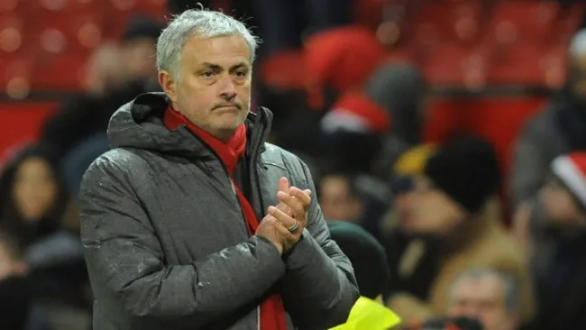 Mourinho, en el banquillo del Man United