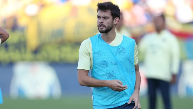 Alejandro Díaz en una práctica con América