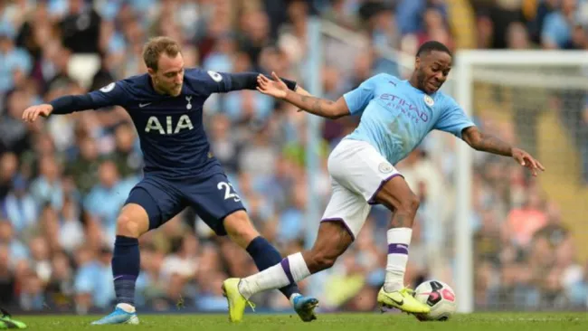 Eriksen y Sterling, durante el partido
