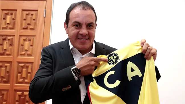 Cuau presume la camiseta de su gran amor, el América