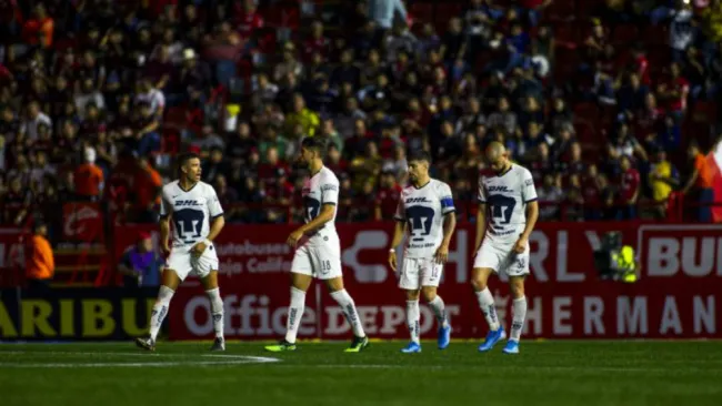 Jugadores de Pumas se lamentan tras derrota ante Xolos 