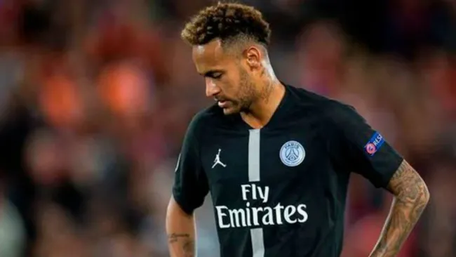 Neymar durante un juego del PSG