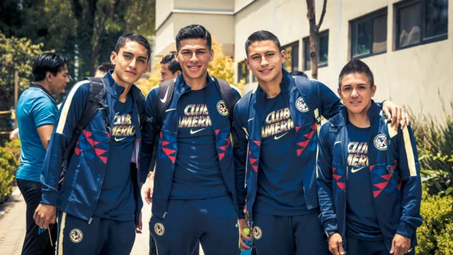 Algunos de los jugadores Sub 20 que viajaron con el equipo