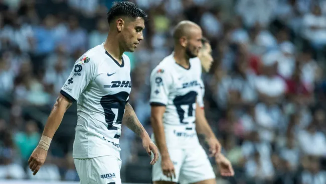 Jugadores de Pumas se lamentan tras derrota ante Rayados