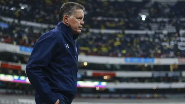 Ricardo Peláez, en un partido en el Azteca