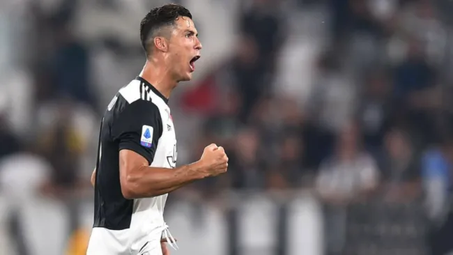 Cristiano celebra gol con Juventus