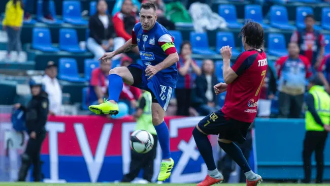Chaco Giménez durante el juego de leyendas contra el Atlante