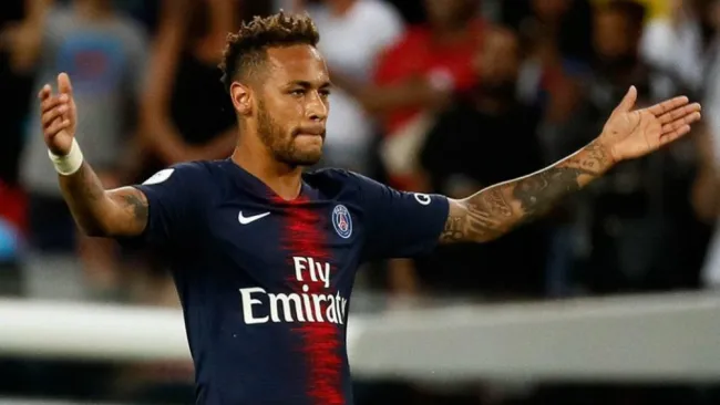Neymar durante un juego del PSG