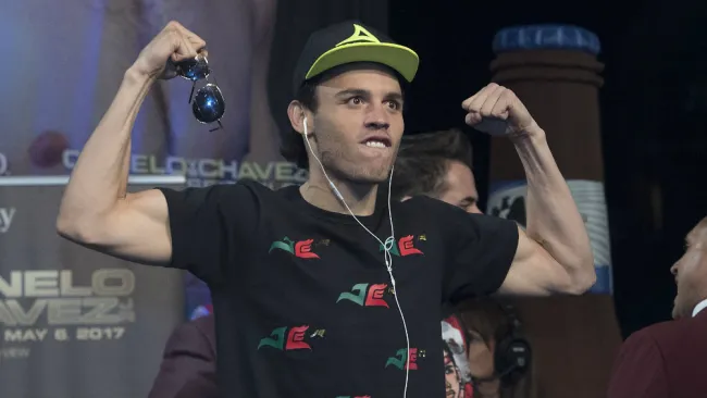 Julio César Chávez Jr. en la ceremonia de pesaje de su pelea ante Canelo