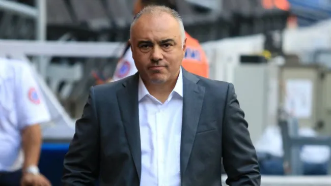 Guillermo Vázquez durante un juego de Necaxa en el A2019