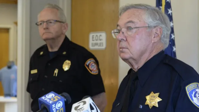 Jefe de la policía de Tiburón, Michael Cronin