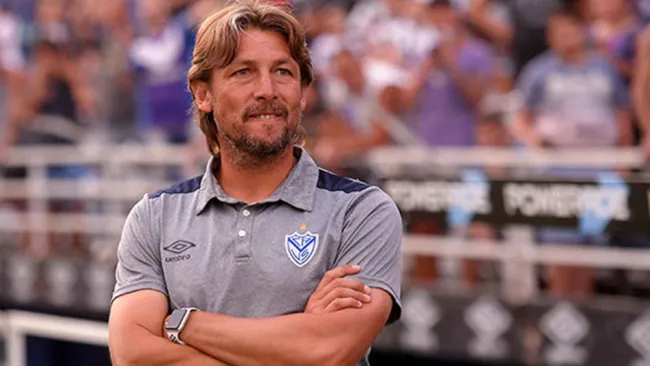 Heinze utiliza siempre un 4-3-3 con Vélez de Argentina