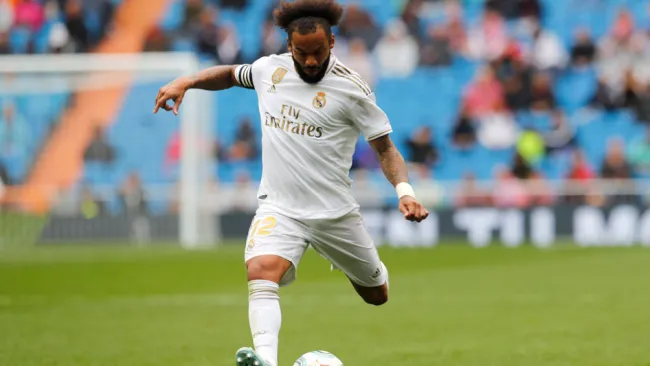 Marcelo, durante un duelo con el Real Madrid 