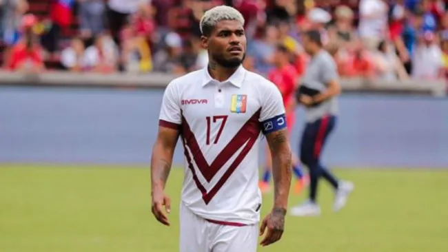 Josef Martínez en un juego con la selección de Venezuela