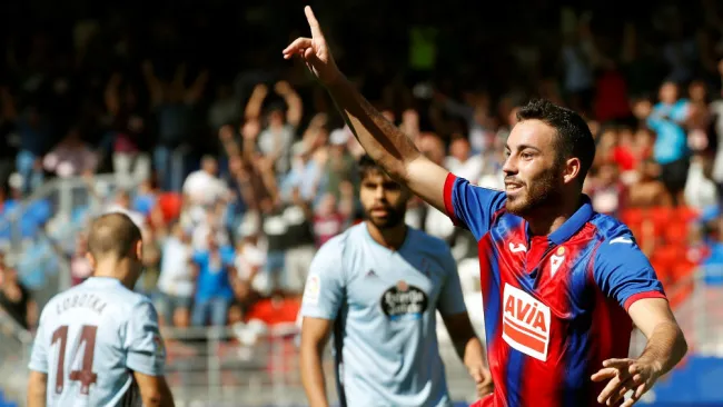 Eduardo Expósito festeja su gol ante el Celta