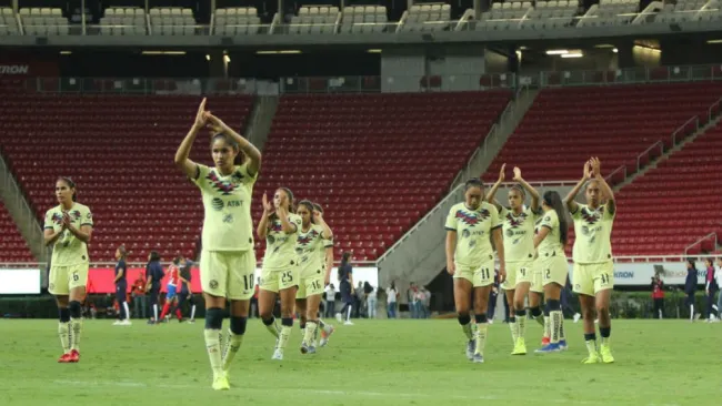 Jugadoras de América, después de un partido