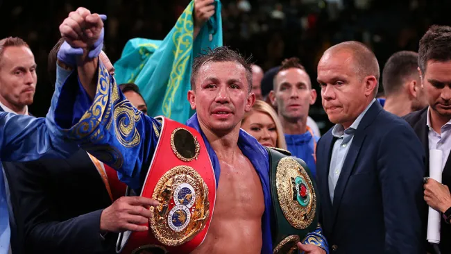 Gennadiy Golovkin celebra victoria contra Derevyanchenko 