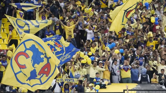 Afición del América en el Estadio Azteca