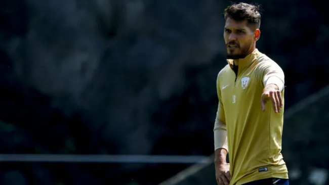 Nicolás Freire, en un entrenamiento de Pumas