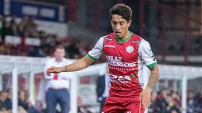 Omar Govea, en un juego con el Zulte Waregem