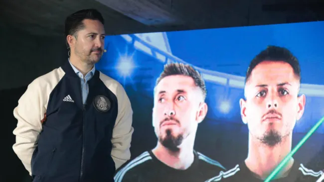 Yon de Luisa durante la presentación del nuevo patrocinador de la Selección Mexicana