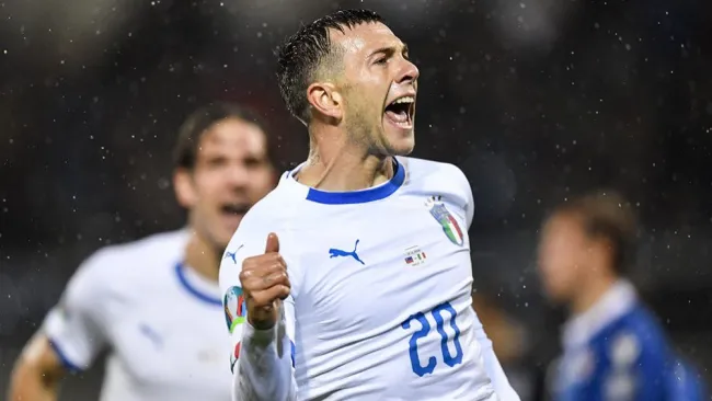 Bernardeschi festeja su gol ante Liechtenstein 