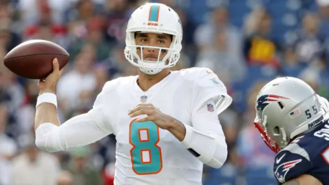 Brock Osweiler durante un partido con los Miami Dolphins