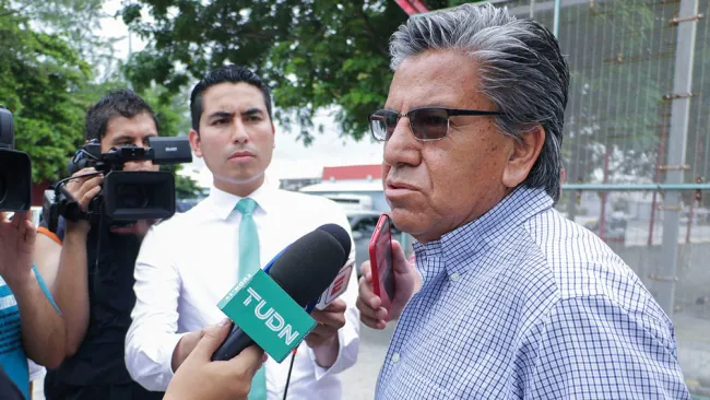 Raúl Arias habló ante los medios de comunicación 