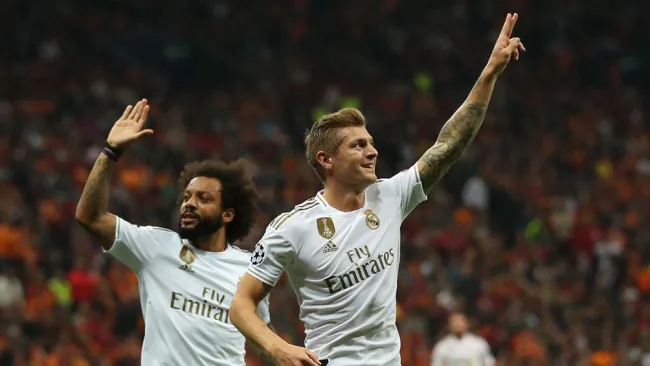  Toni Kroos festeja su gol contra Galatasaray 