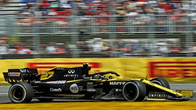 El equipo Renault F1 Team Canel´s durante una carrera