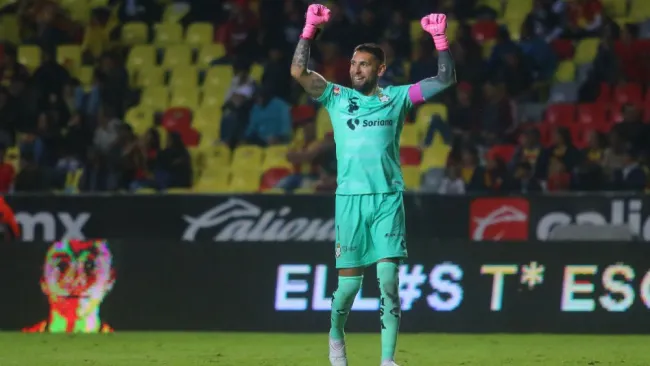 Jonathan Orozco, en celebración con Santos