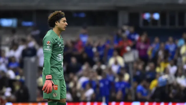 Ochoa, en un partido del América