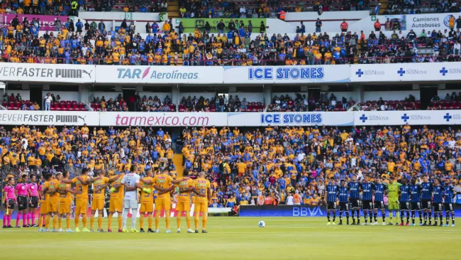 El Querétaro y Tigres guardan un minuto de silencio por Diana